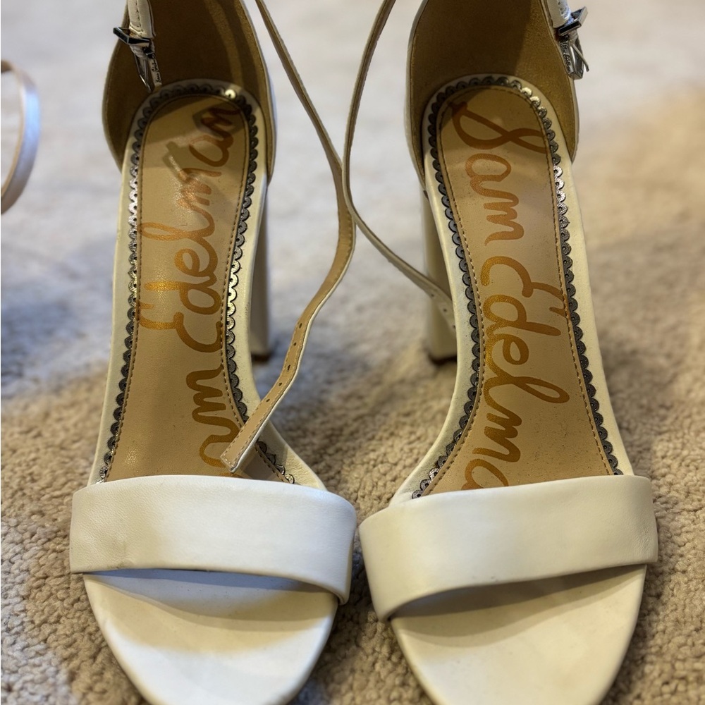 Sam Edelman White Heels Elegant Design